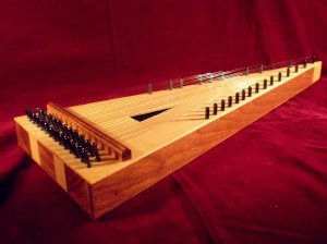 Sunniva Wormsen bowed psaltery